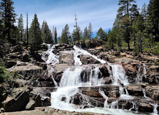 nevada/lake-tahoe/attraction/glen-alpine-falls