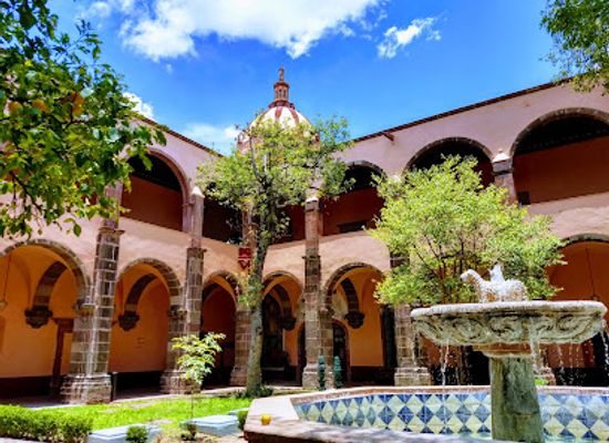mexico/san-miguel-de-allende/attraction/centro-cultural-ignacio-ramirez-el-nigromante