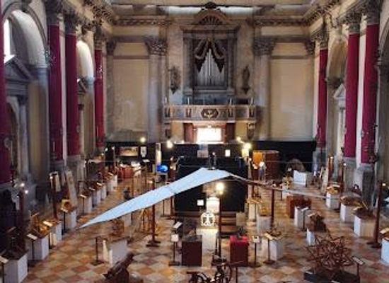 italy/venice/attraction/leonardo-da-vinci-museum-venice-san-barnaba-church