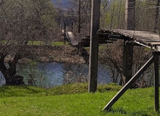 ukraine/transcarpathia/attraction/rope-bridge