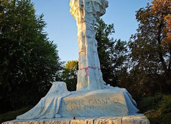 poland/masovia/attraction/monument-battles-of-monte-cassino