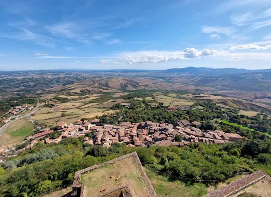 italy/val-d-orcia/attraction/fortezza-di-radicofani
