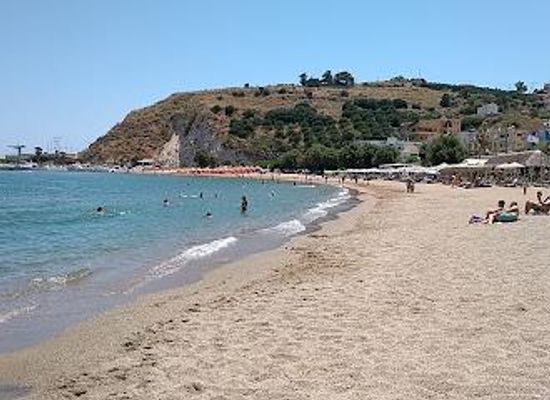 greece/chania/attraction/kalyves-beach