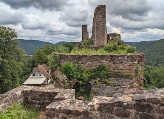 germany/palatinate/attraction/altdahn-castle-burg-altdahn