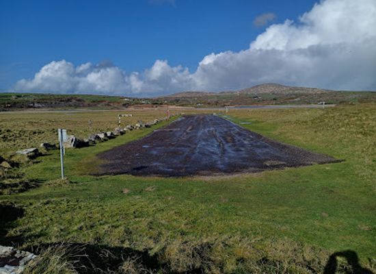 ireland/mizen-head/attraction/wild-atlantic-way-discovery-point-barley-cove