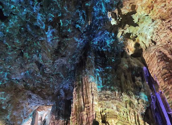 gibraltar/gibraltar-harbour/attraction/lower-st-michael-s-cave