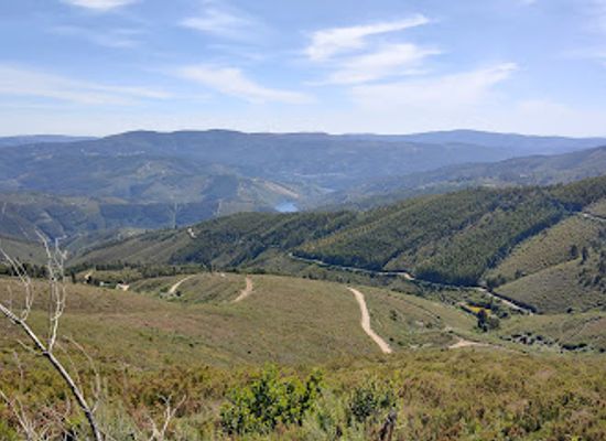 portugal/serra-da-lousa/attraction/parque-eolico-wind-farm