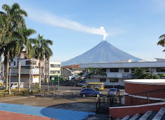 philippines/legazpi/legazpi-boulevard/attraction/penaranda-park