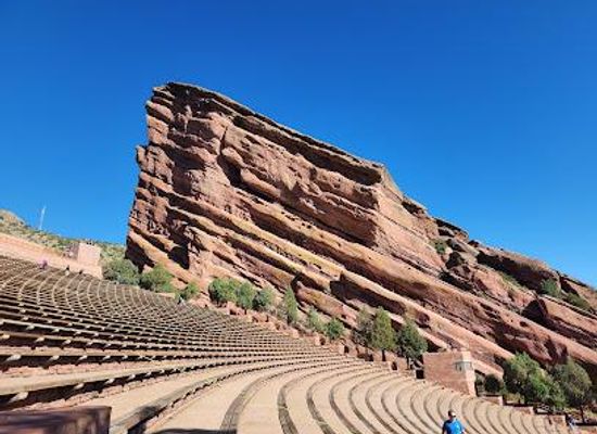 colorado/denver/attraction/red-rocks-park-and-amphitheatre