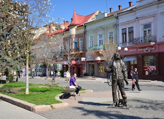 ukraine/transcarpathia/attraction/cyril-and-methodius-monument