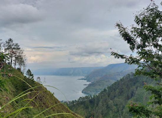 indonesia/lake-toba/attraction/air-terjun-sipiso-piso