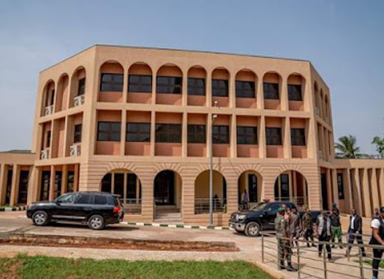 nigeria/onitsha/attraction/zik-s-mausoleum