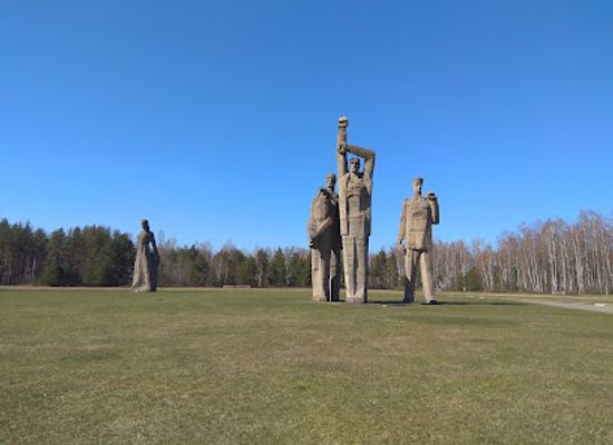 latvia/teici-nature-reserve/attraction/salaspils-memorials