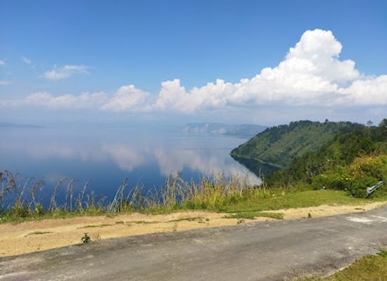 indonesia/north-sumatra/attraction/istana-kaldera-unesco-geopark-danau-toba