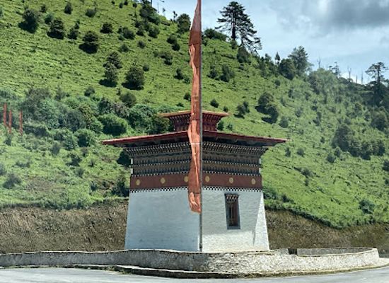 bhutan/gasa/attraction/pelela-chorten-lhakhang