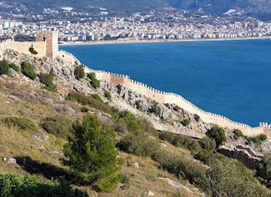 turkiye/alanya/attraction/qalat-al-anya