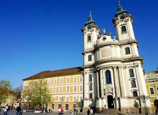 hungary/eger/attraction/church-of-anthony-of-padua