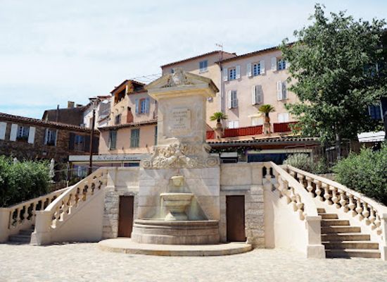 france/cote-d-azur/attraction/fontaine-monumentale