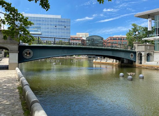 rhode-island/providence-county/attraction/waterplace-bridge