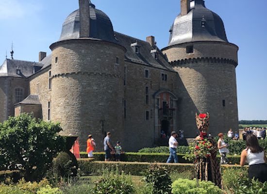 belgium/ardennes/attraction/chateau-de-lavaux-sainte-anne