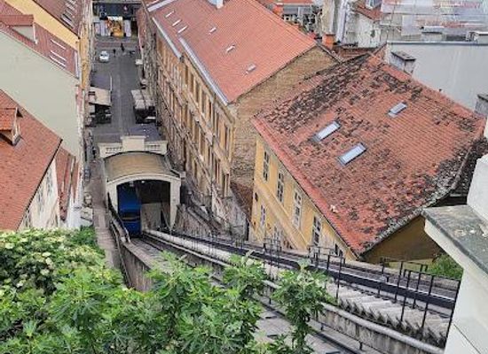 croatia/zagreb/attraction/strossmayerovo-setaliste-7