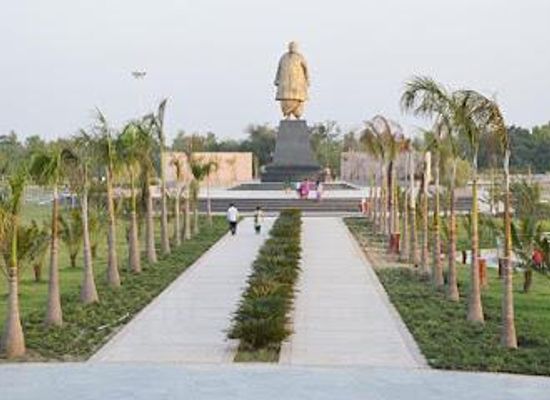 india/lucknow/attraction/janeshwar-mishra-park