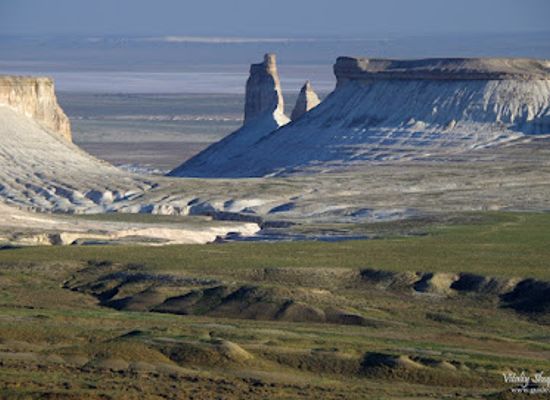 kazakhstan/mangystau-peninsula/attraction/smotrovaya-ploshchadka-na-urochishche-bozzhira