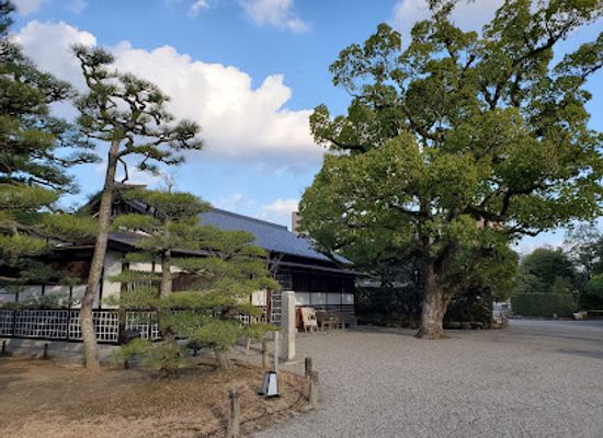 japan/sanuki/attraction/sanuki-folk-art-museum