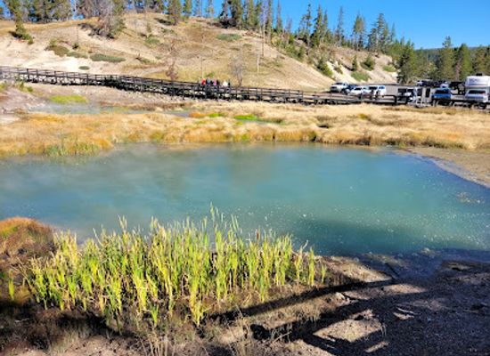 montana/the-yellowstone-valley/attraction/mud-volcano