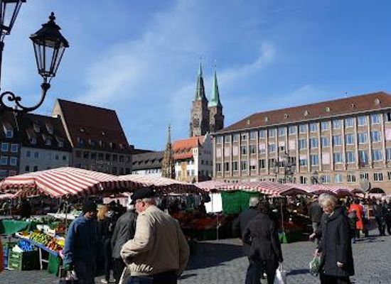 germany/nuremberg/attraction/tourist-information-am-hauptmarkt