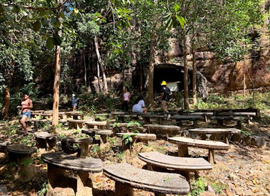 laos/thakhek/attraction/the-giant-wall