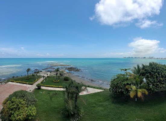 ecuador/salinas/attraction/punta-mandinga
