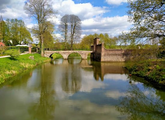 netherlands/sallandse-heuvelrug-national-park/attraction/castle-amerongen