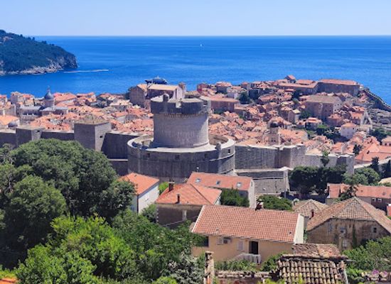 croatia/dubrovnik/lapad/attraction/old-town-and-lokrum-viewpoint