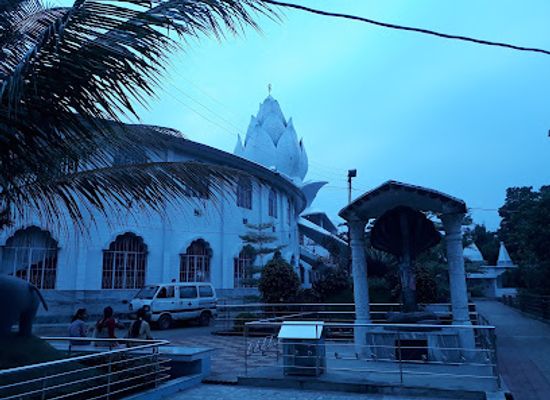 india/siliguri/attraction/lokenath-mandir