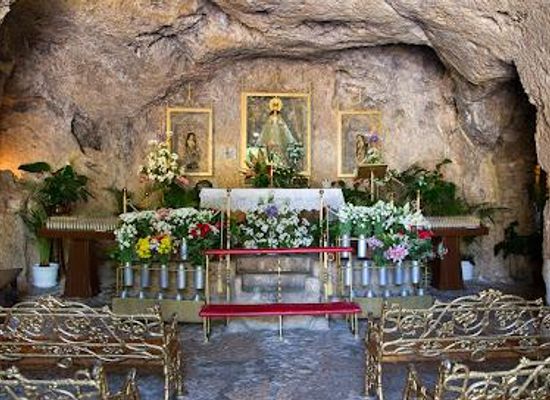 spain/andalusia/attraction/ermita-de-la-virgen-de-la-pena