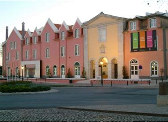 portugal/estremadura/attraction/dom-luis-i-foundation