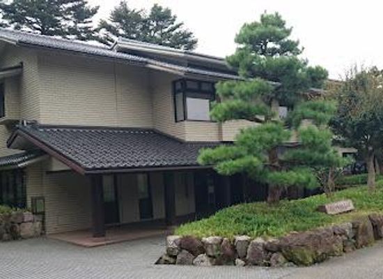 japan/kanazawa/attraction/kanazawa-utatsuyama-kogei-kobo