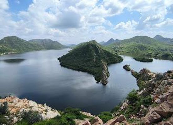 india/udaipur/attraction/bahubali-hill