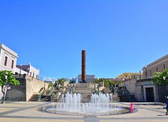 puerto-rico/bayamon/attraction/plaza-del-quinto-centenario