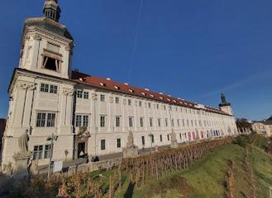czechia/bohemia/attraction/jesuit-college