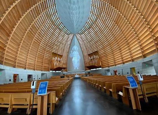 california/castro-valley/attraction/the-cathedral-of-christ-the-light
