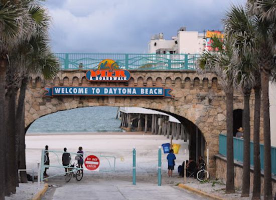 florida/daytona-beach/attraction/boardwalk-main-st-pier
