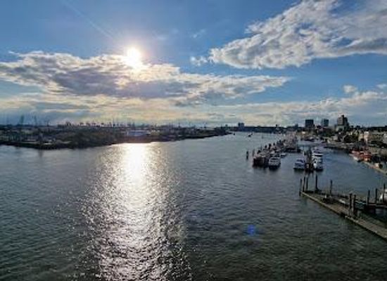 germany/hamburg/attraction/elbphilharmonie-plaza