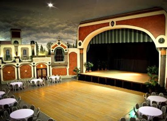 indiana/central-indiana/attraction/fountain-square-theatre