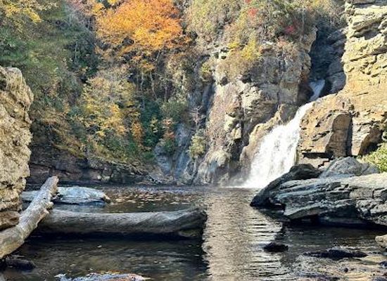 north-carolina/boone/attraction/linville-falls-visitor-center