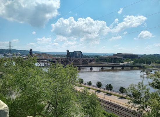 minnesota/minnesota-river-valley/attraction/mississippi-national-river-recreation-area