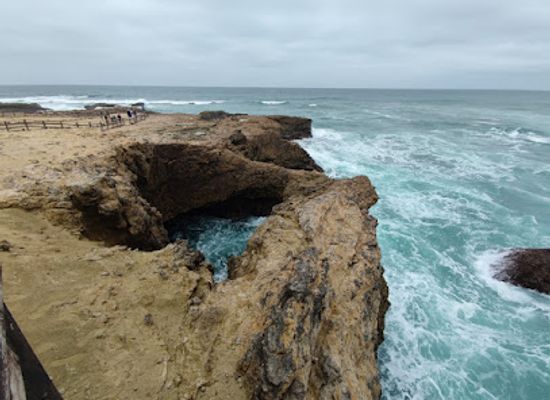 ecuador/salinas/attraction/cuevita