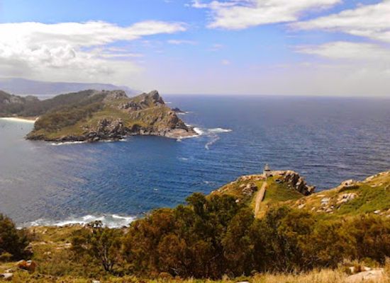 spain/galicia/attraction/parque-nacional-maritimo-terrestre-de-las-islas-atlanticas-de-galicia