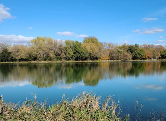 illinois/prairie-state/attraction/silver-springs-state-fish-and-wildlife-area